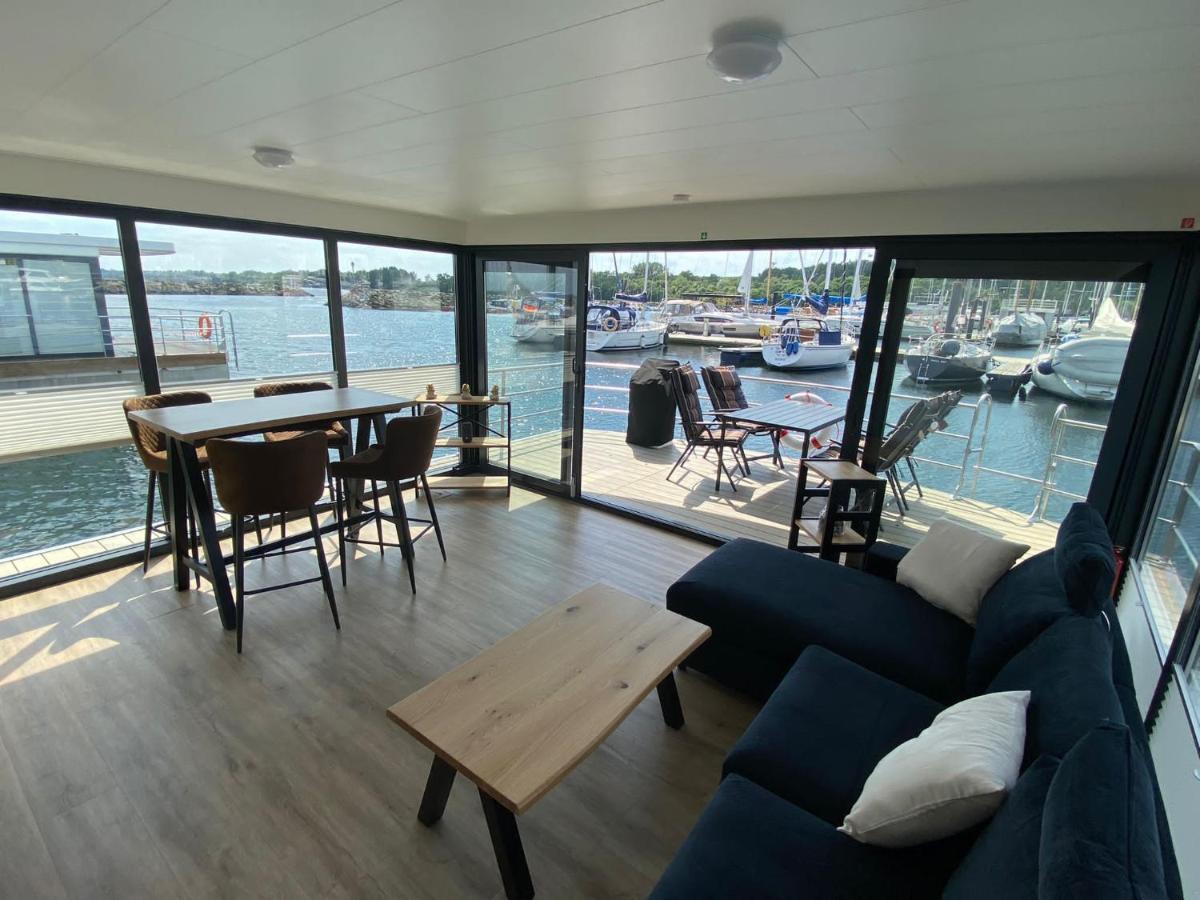 Urlaub Auf Dem Wasser Mit Einmaligen Ausblick - Well Hausboote Boltenhagen 10 Екстер'єр фото