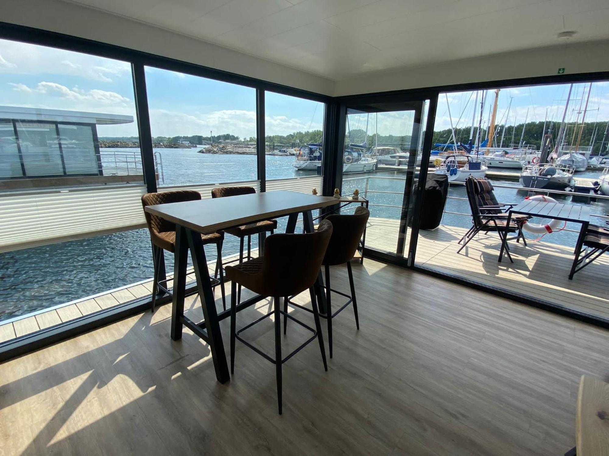 Urlaub Auf Dem Wasser Mit Einmaligen Ausblick - Well Hausboote Boltenhagen 10 Екстер'єр фото